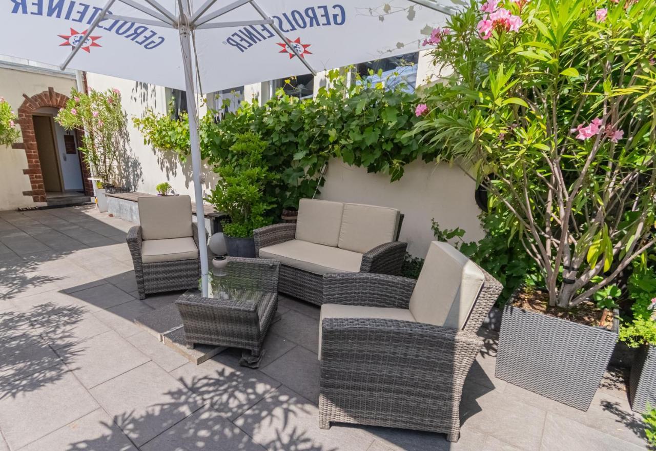 Weinhotel Ayler Kupp Exterior photo