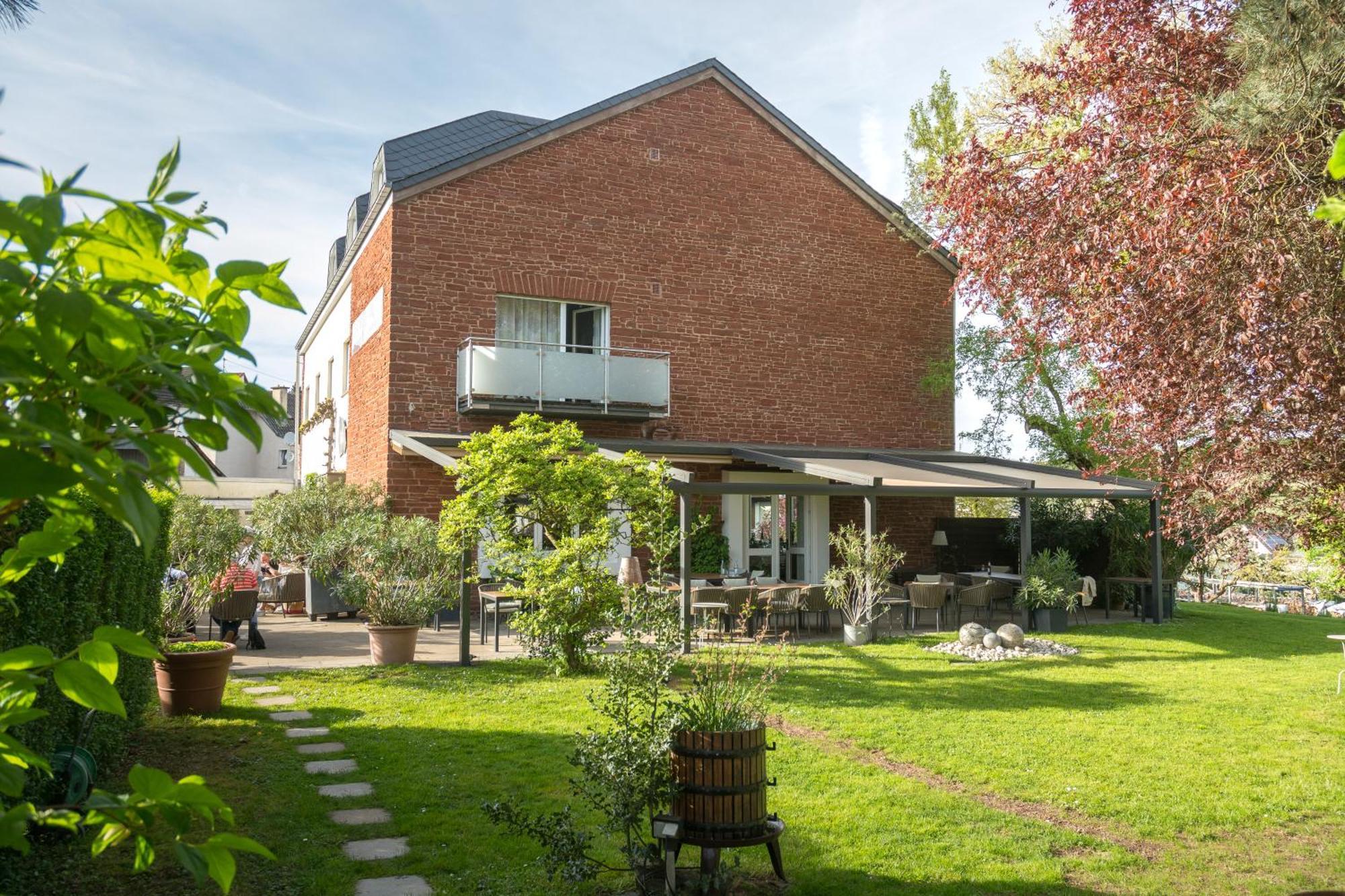 Weinhotel Ayler Kupp Exterior photo