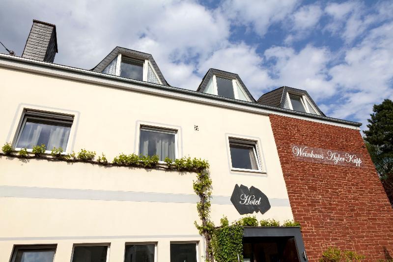 Weinhotel Ayler Kupp Exterior photo